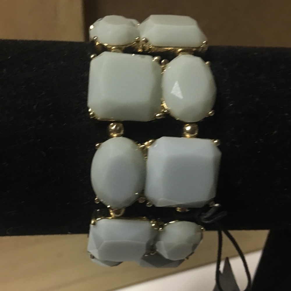 Target Stretch Bracelet - Picture 2 of 8